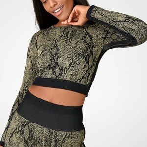 Fabletics workout top and bottom